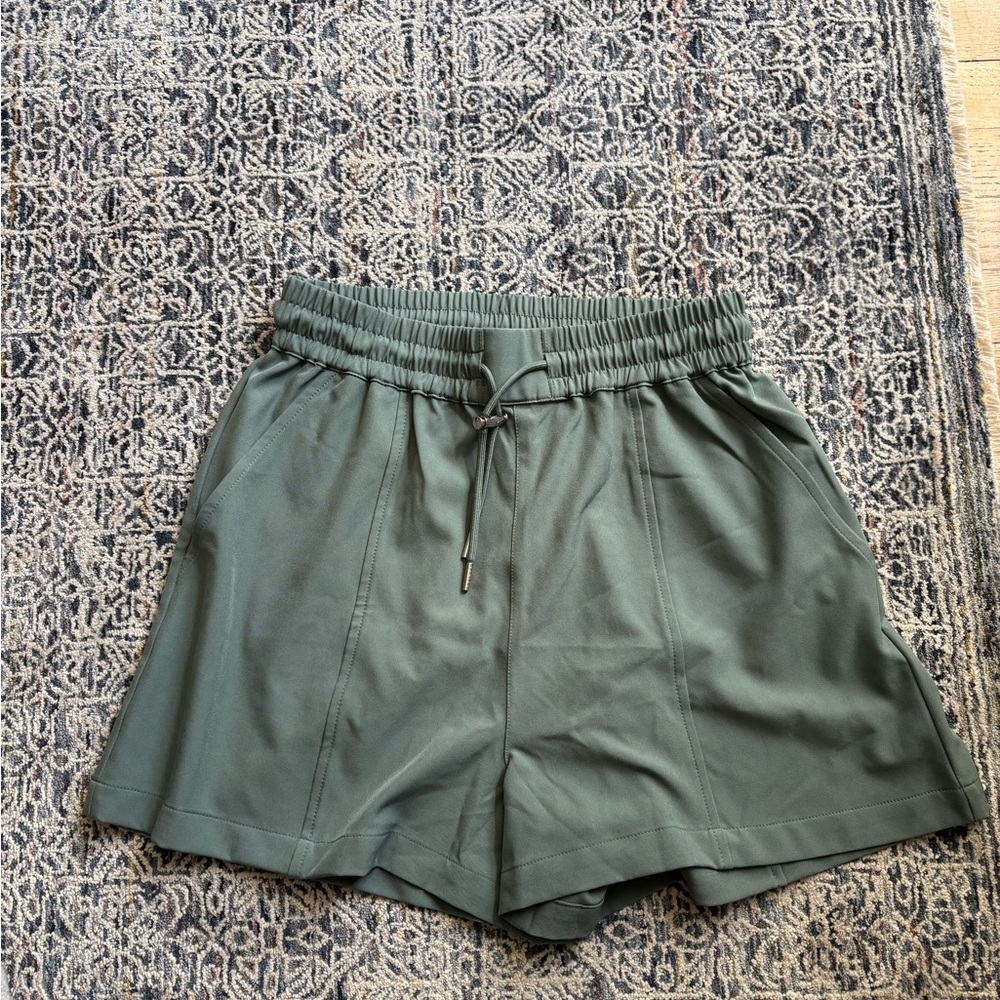 Varley Barket Woven Stretch Twill Short
